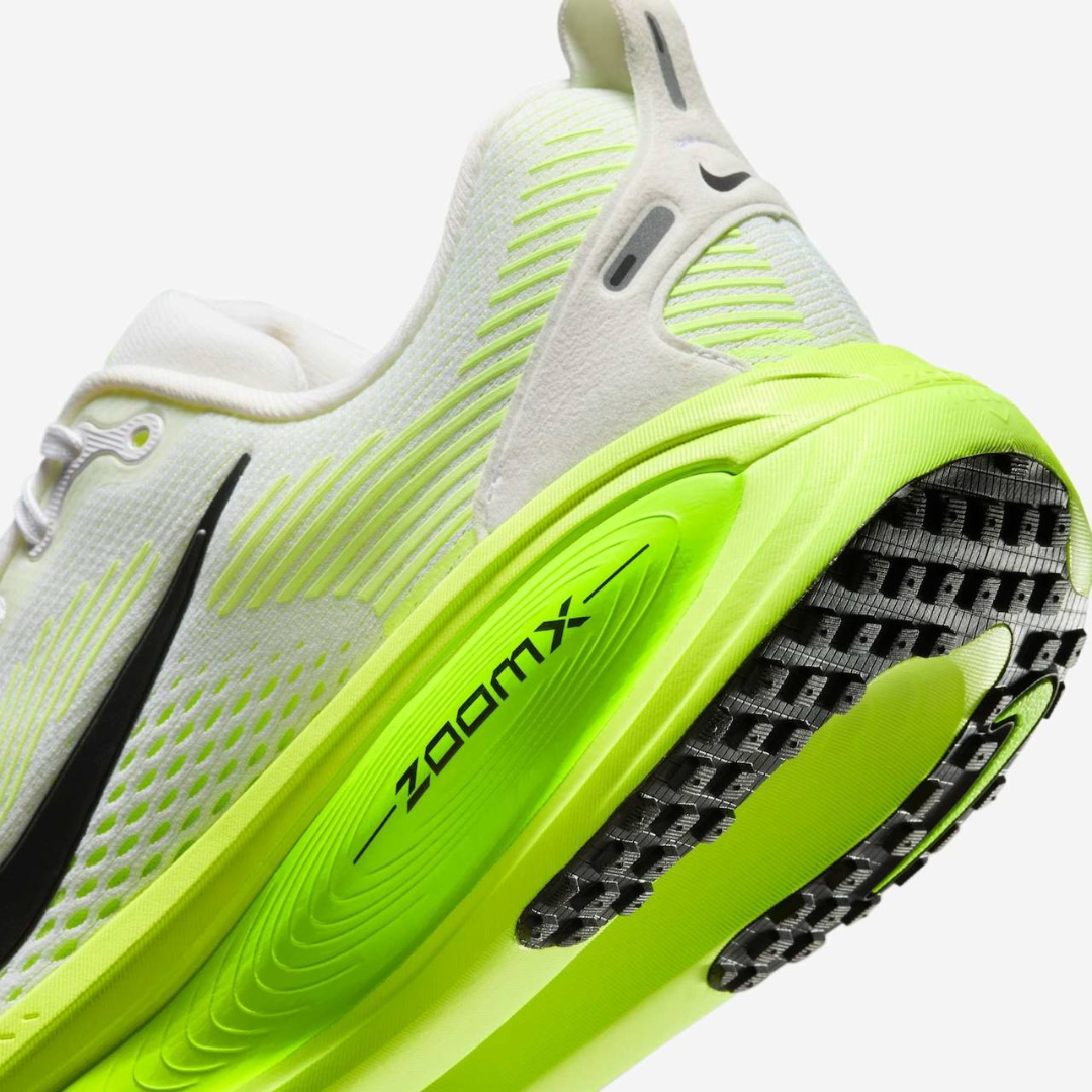 Nike Vomero 18 - Branco/Verde