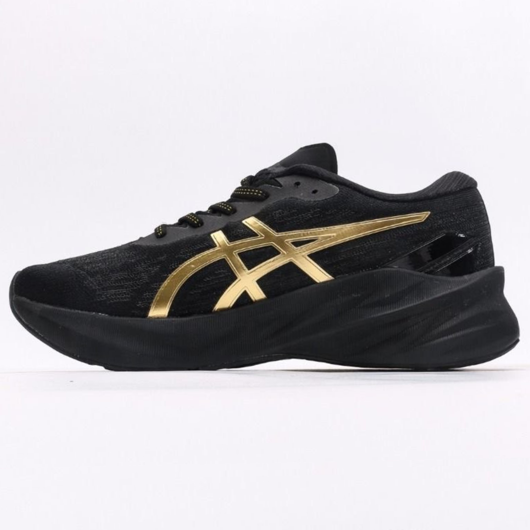 Asics Novablast 3 Preto/Dourado