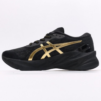 Asics Novablast 3 Preto/Dourado