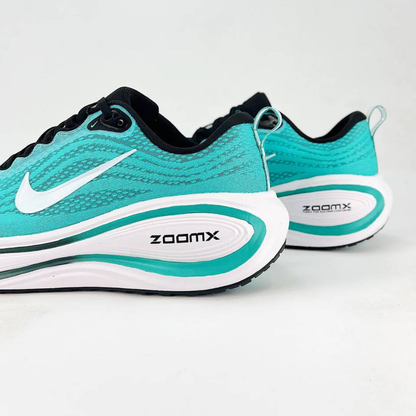 Nike Vomero Plus - Verde Água/Branco