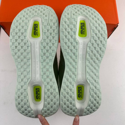 Nike Vomero Premium - Barely Volt