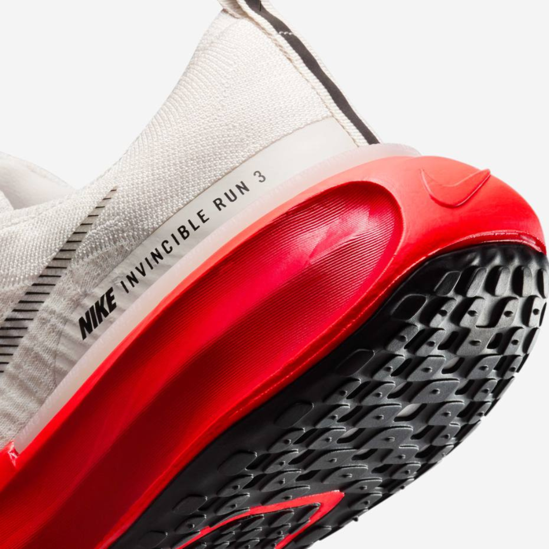 Nike Invincible Run 3 - Branco/Vermelho Neon