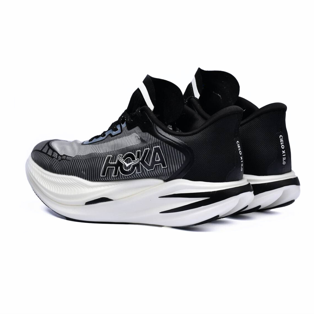 Hoka Cielo X1 2.0 Unissex - Preto/Branco