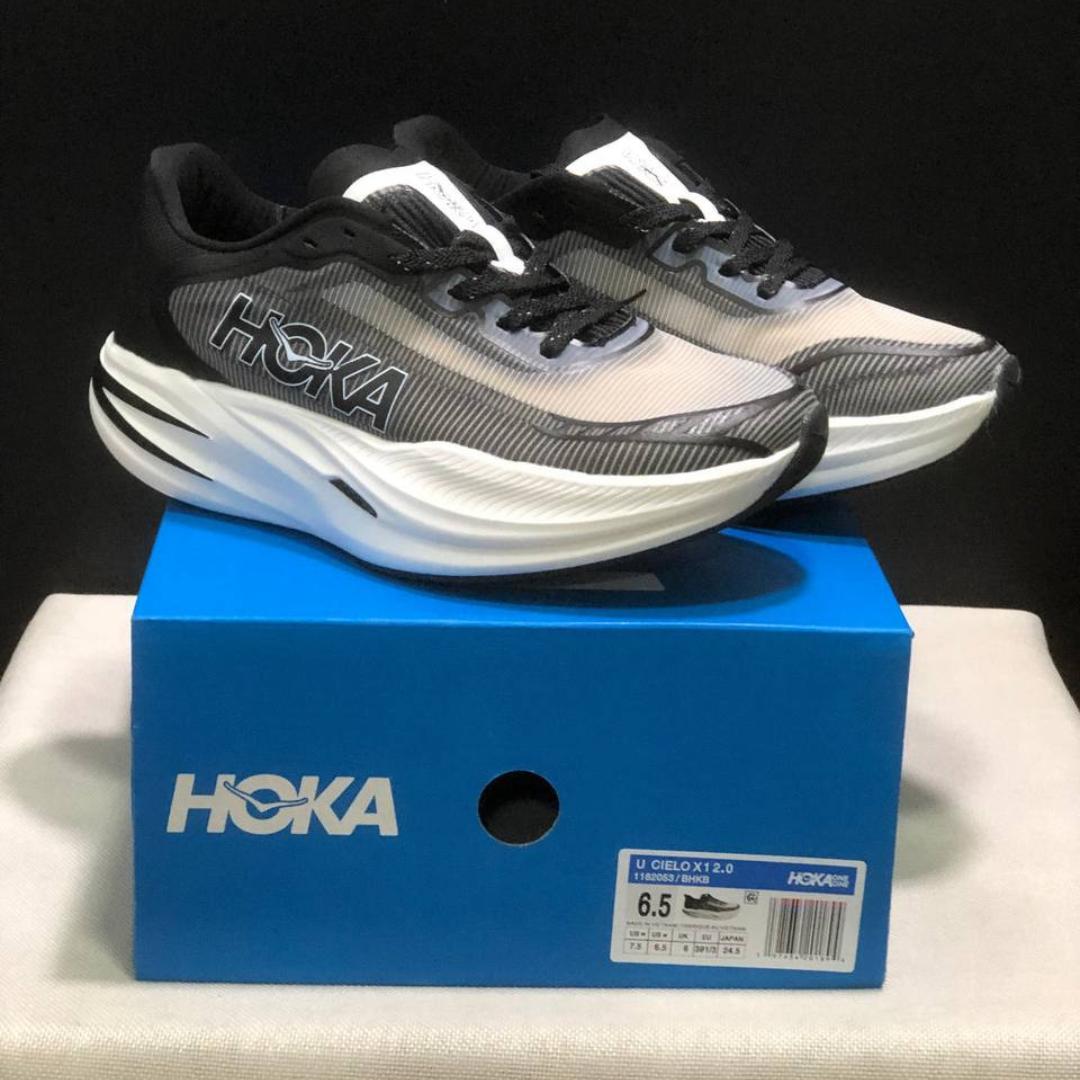 Hoka Cielo X1 2.0 Unissex - Preto/Branco