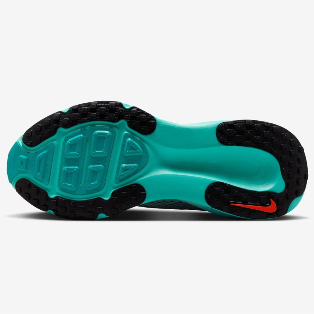 Nike Vomero 18 - White/Dusty Cactus