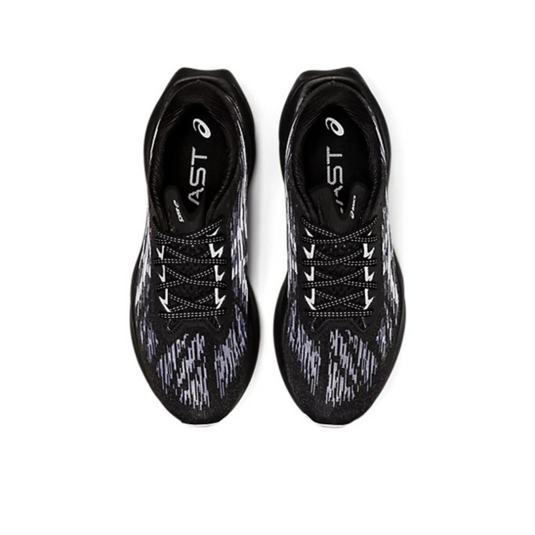 Asics Novablast 3 Preto e Branco