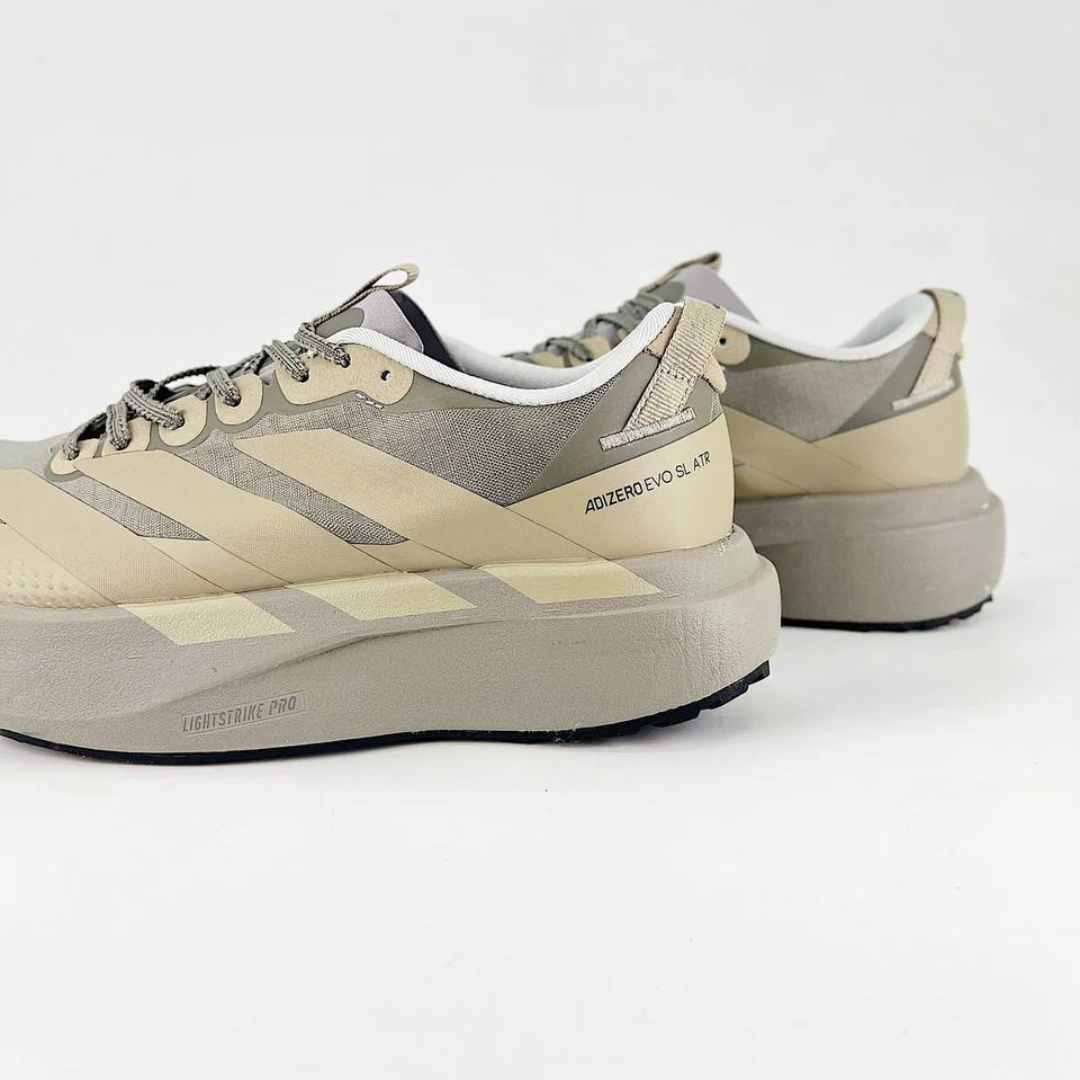 Adidas Adizero EVO SL ATR - Bege/Off White