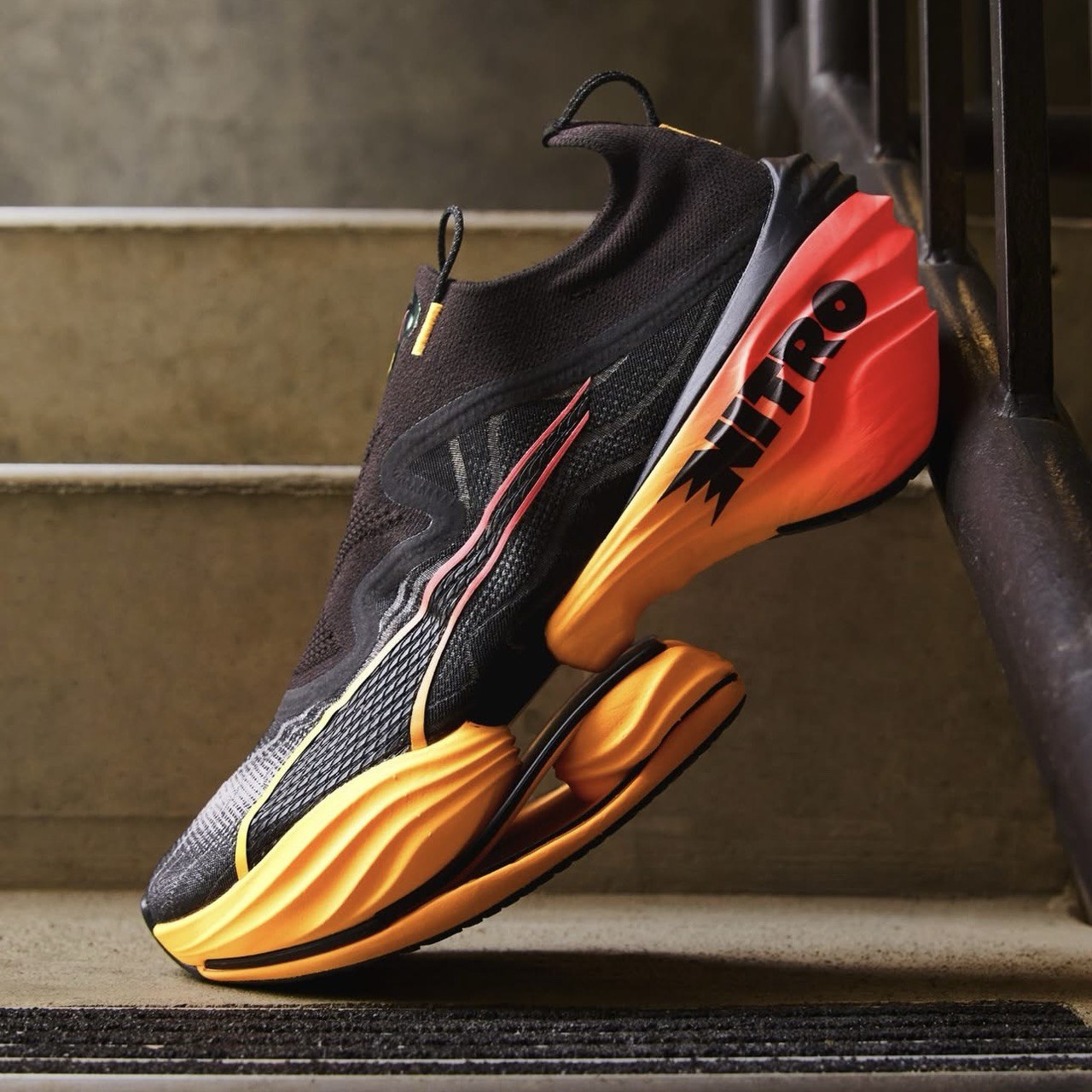 Puma Fast-RB Nitro Elite - Preto/Laranja/Rosa