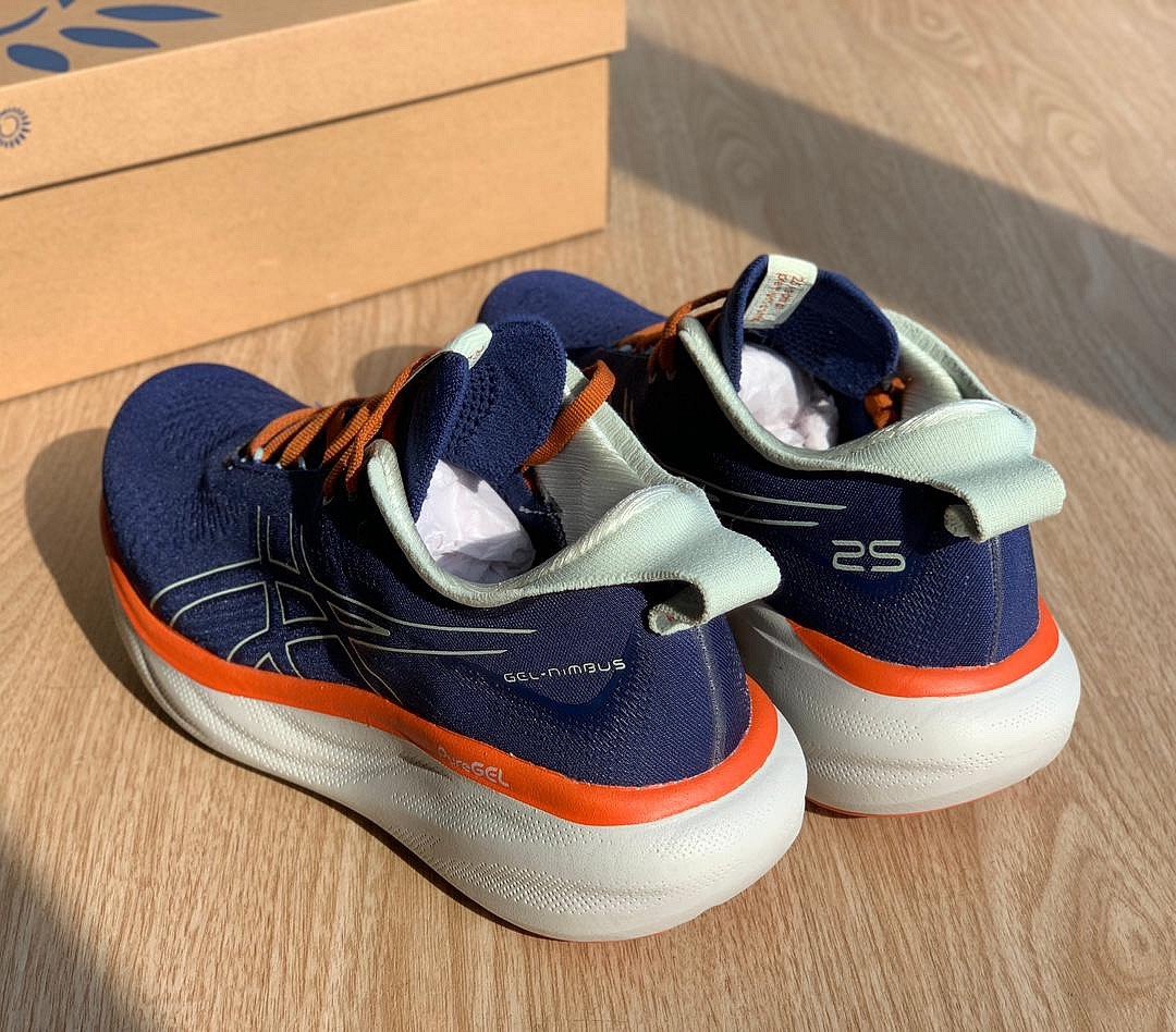 Asics Gel - Nimbus™ 25 Azul Marinho com Laranja e Branco