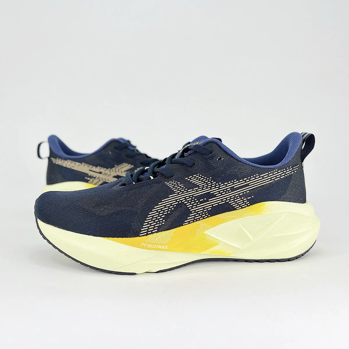Asics Novablast 5 - Azul Marinho com Verde e Laranja